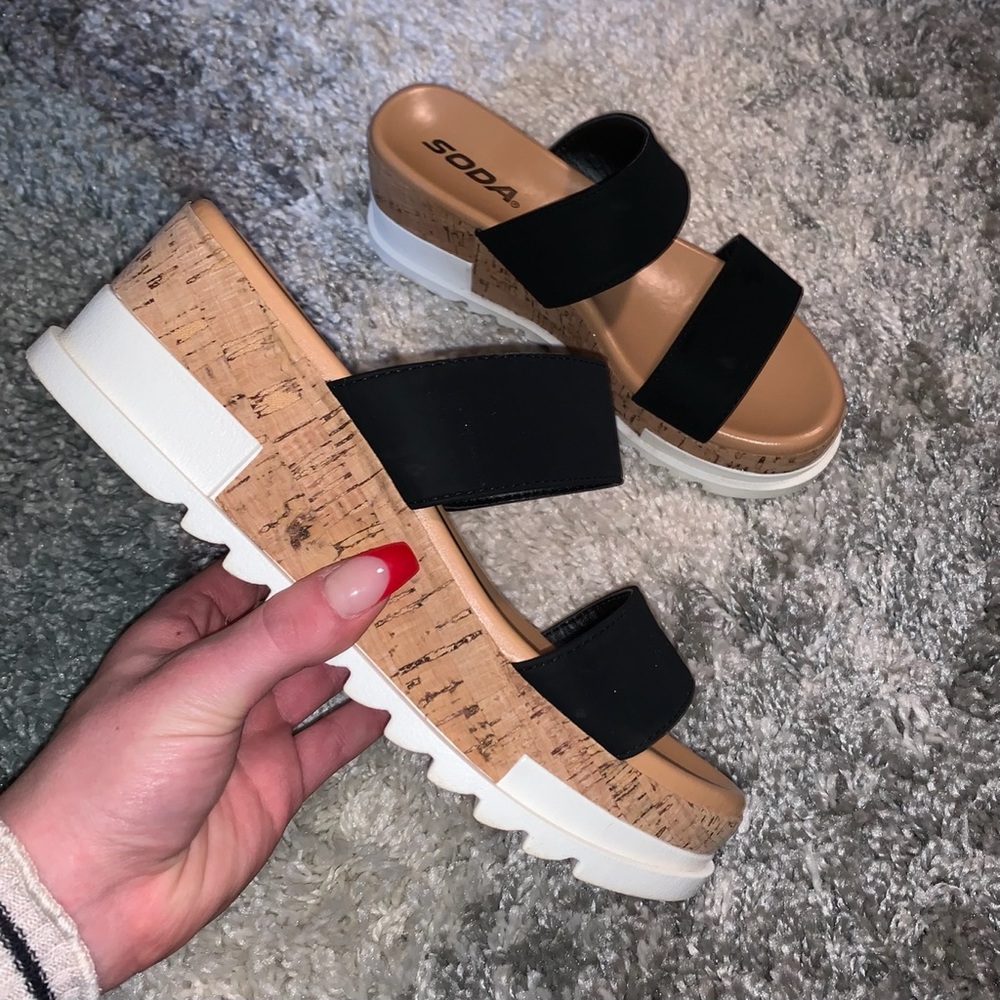 Platform Sandals 👡
